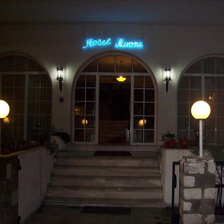 Mironi & Victoria Hotel 리메나스 외부 사진