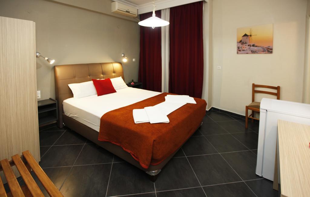 Mironi & Victoria Hotel 리메나스 외부 사진