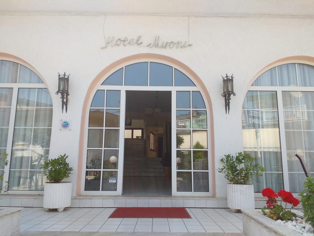 Mironi & Victoria Hotel 리메나스 외부 사진