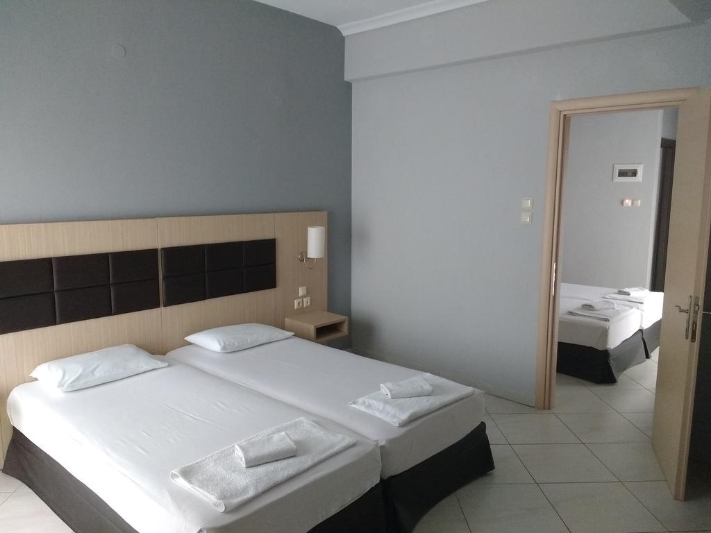 Mironi & Victoria Hotel 리메나스 외부 사진